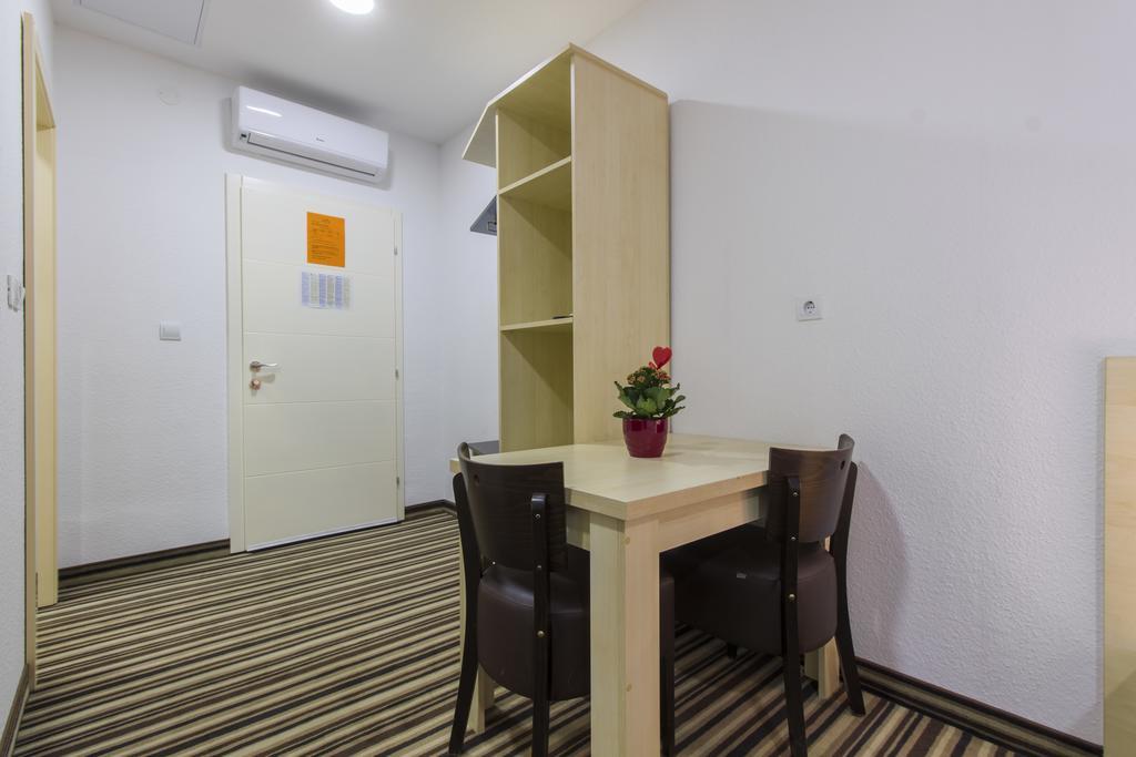 Parkcity Rooms Šibenik Екстериор снимка