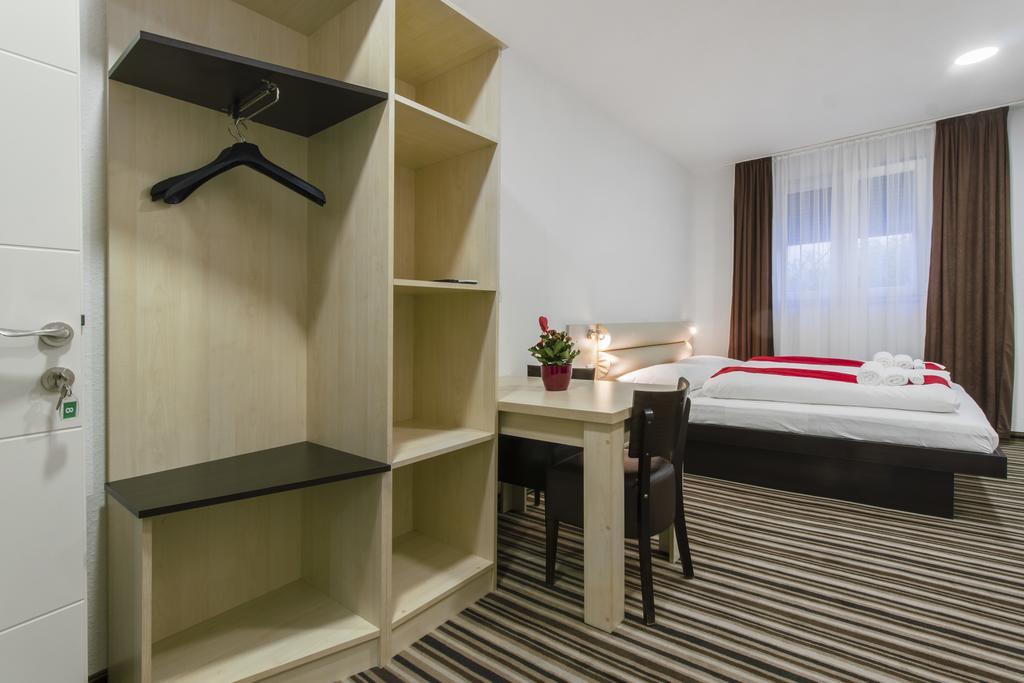 Parkcity Rooms Šibenik Екстериор снимка