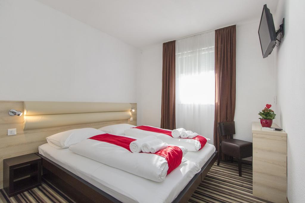 Parkcity Rooms Šibenik Екстериор снимка